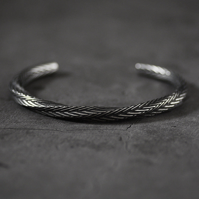 Pattern bracelet men
