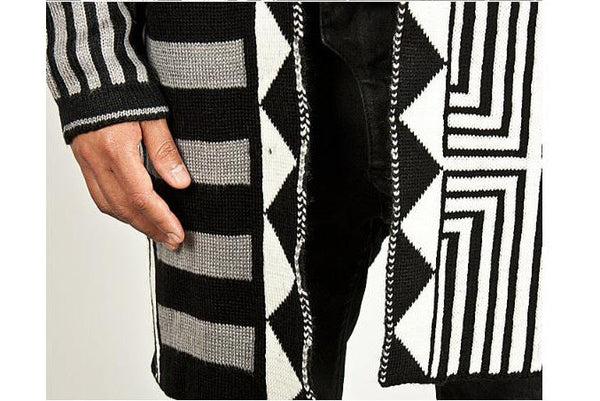 Sweater black and white men's coat