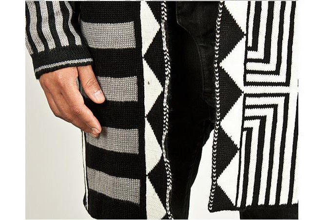 Sweater black and white men's coat