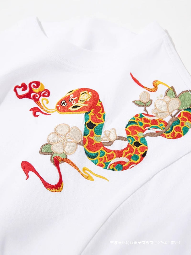 Loose Embroidered Crew Neck Short Sleeve t-shirt