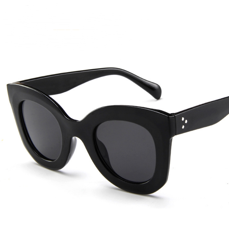 Sunglasses polygonal flat lens