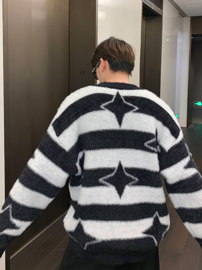 Striped Contrasting Color V-neck Sweater Men Loose Casual Style